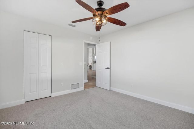 7 BIRD LAND Place, Palm Coast, FL 32137