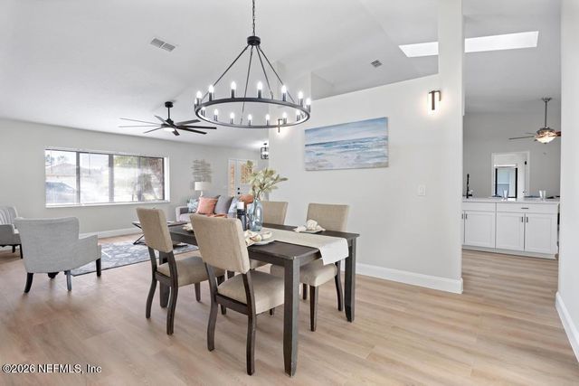 7 BIRD LAND Place, Palm Coast, FL 32137