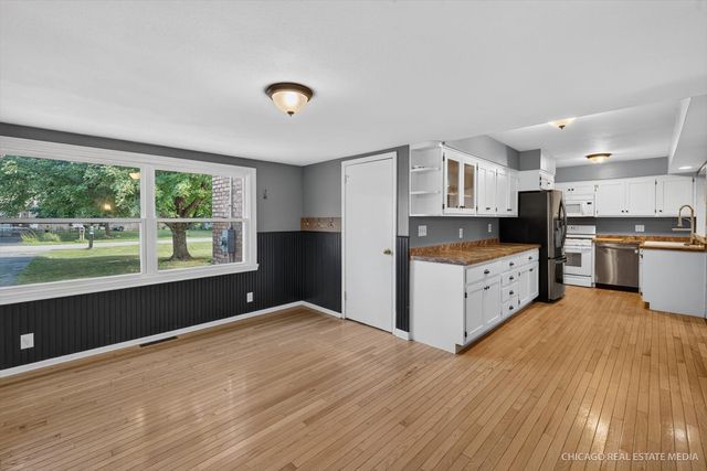 9313 Baldwin Drive, Machesney Park, IL 61115