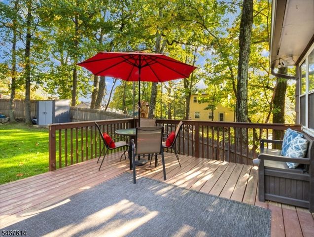 11 Cherokee Ave, Rockaway Twp., NJ 07866