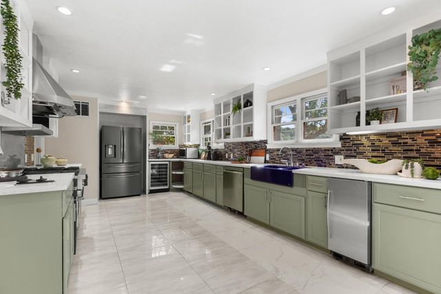 28039 Dobbel Avenue, Hayward, CA 94542