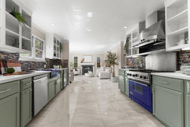 28039 Dobbel Avenue, Hayward, CA 94542