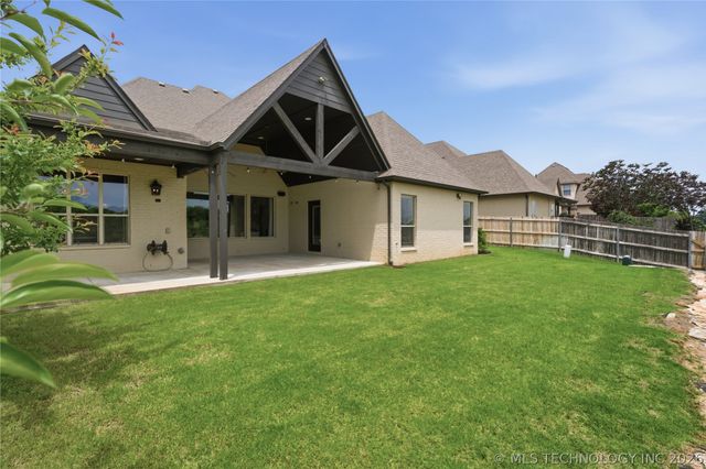 12467 S 105th East Avenue, Bixby, OK 74008