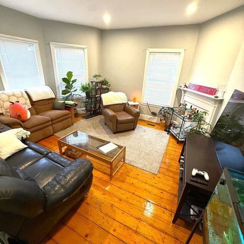 41 Ardell St B, Quincy, MA 02169
