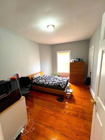 41 Ardell St B, Quincy, MA 02169
