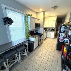 41 Ardell St B, Quincy, MA 02169