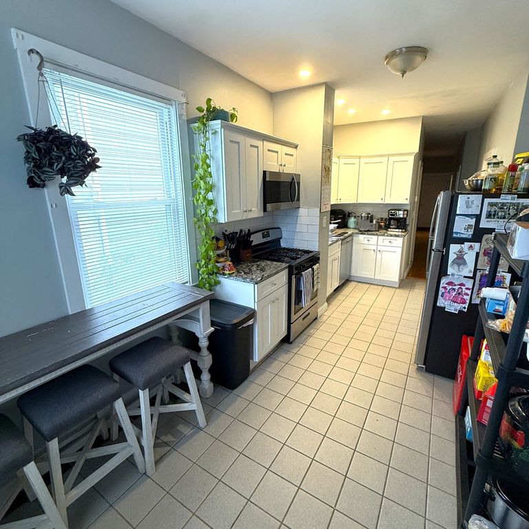 41 Ardell St B, Quincy, MA 02169