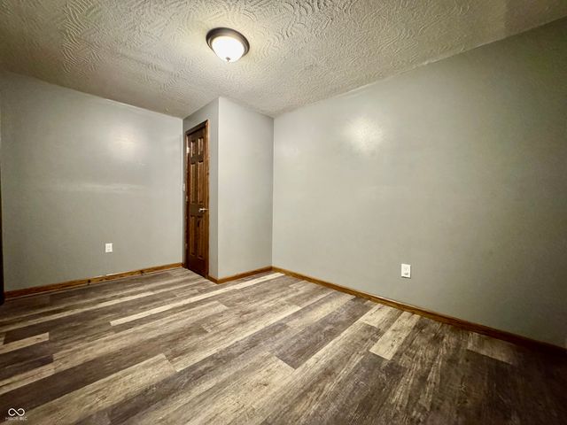 438 4th Street, North Vernon, IN 47265