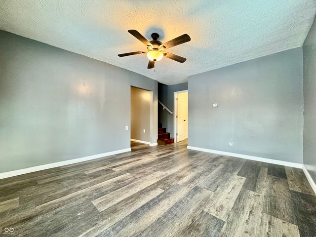 438 4th Street, North Vernon, IN 47265