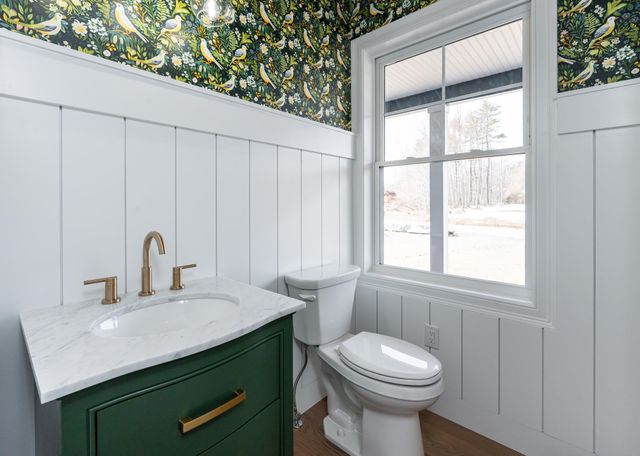 37 Colby Farm Road, Chester, NH 03036