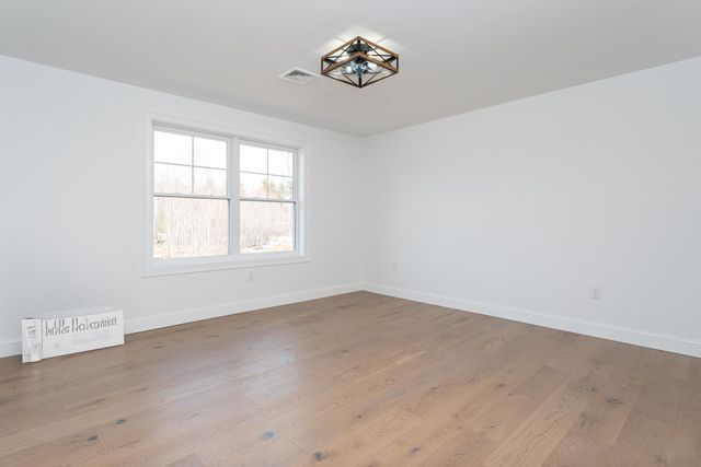 37 Colby Farm Road, Chester, NH 03036