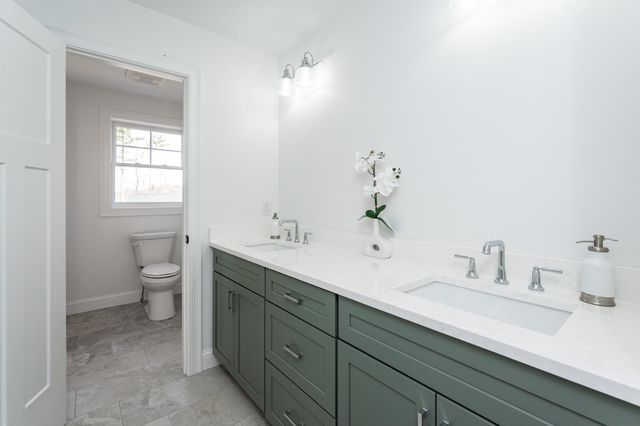 37 Colby Farm Road, Chester, NH 03036