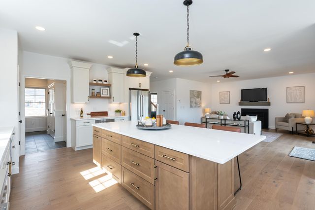 37 Colby Farm Road, Chester, NH 03036