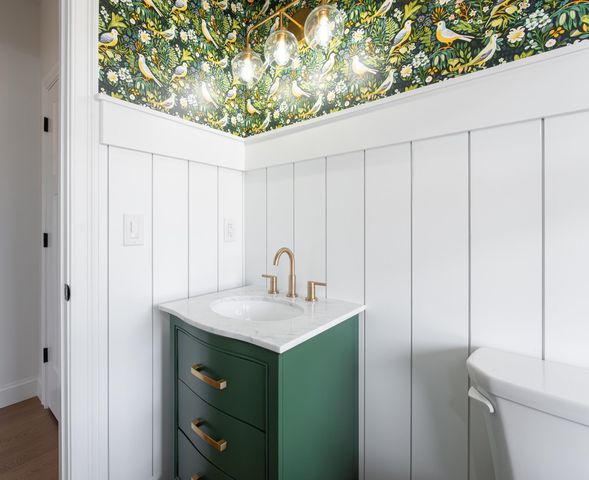 37 Colby Farm Road, Chester, NH 03036