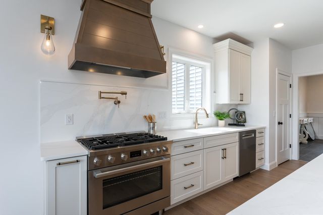 37 Colby Farm Road, Chester, NH 03036