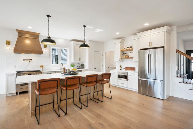 37 Colby Farm Road, Chester, NH 03036