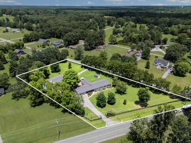 904 Highway 48, S, Dickson, TN 37055