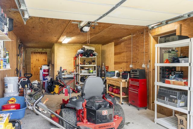 904 Highway 48, S, Dickson, TN 37055