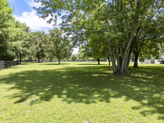 904 Highway 48, S, Dickson, TN 37055