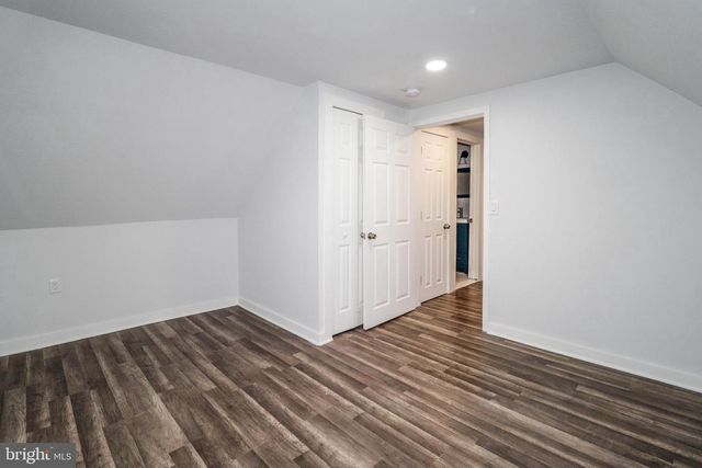 43 NORTHPARK DR, Levittown, PA 19054