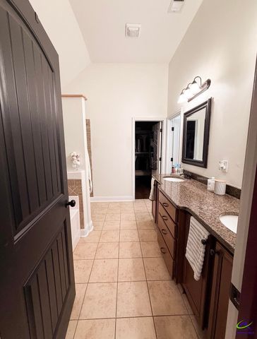 400 Tanner Street, Bonaire, GA 31005
