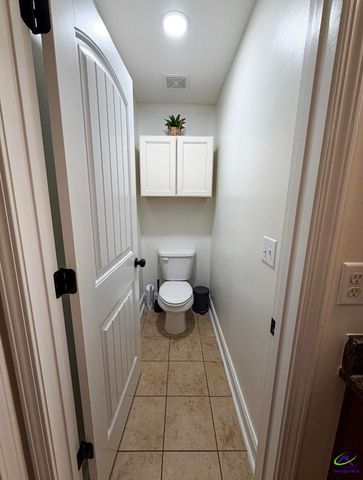 400 Tanner Street, Bonaire, GA 31005