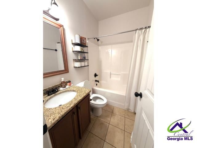 400 Tanner Street, Bonaire, GA 31005
