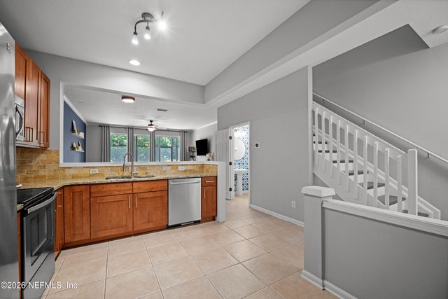 7490 SCARLET IBIS Lane, Jacksonville, FL 32256