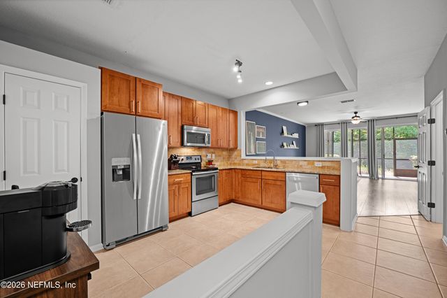 7490 SCARLET IBIS Lane, Jacksonville, FL 32256