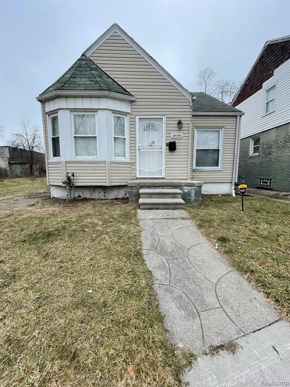 16191 Strathmoor Street, Detroit, MI 48235