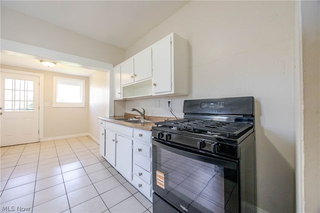 2914 Woodbridge Avenue, Cleveland, OH 44109