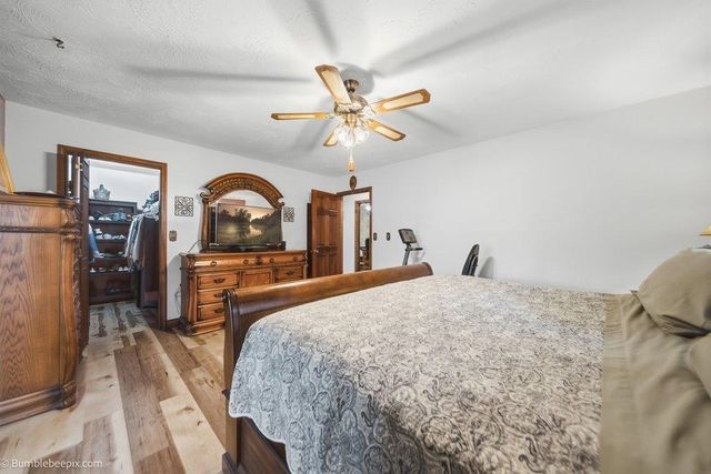 16111 N Yale Rd, Colbert, WA 99005