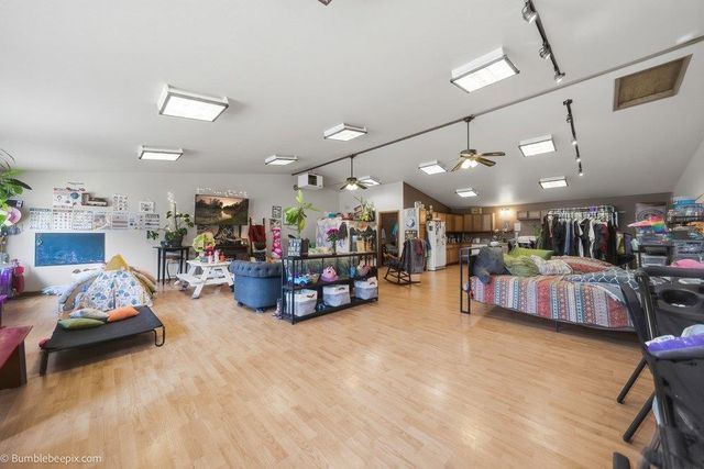 16111 N Yale Rd, Colbert, WA 99005