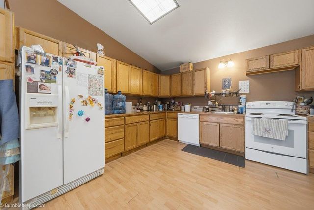 16111 N Yale Rd, Colbert, WA 99005