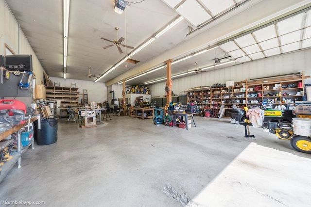 16111 N Yale Rd, Colbert, WA 99005