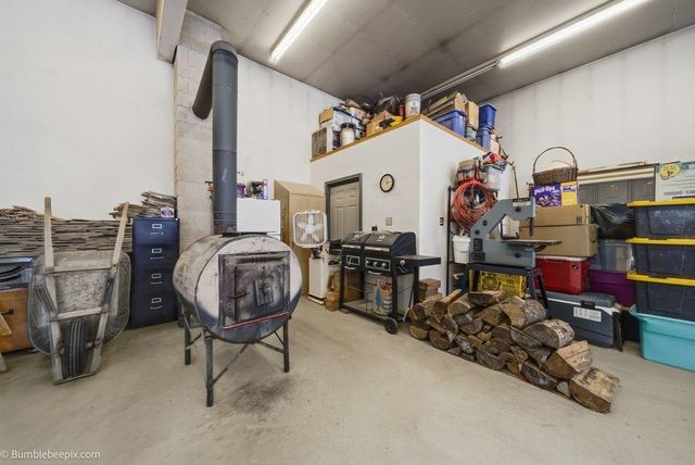 16111 N Yale Rd, Colbert, WA 99005