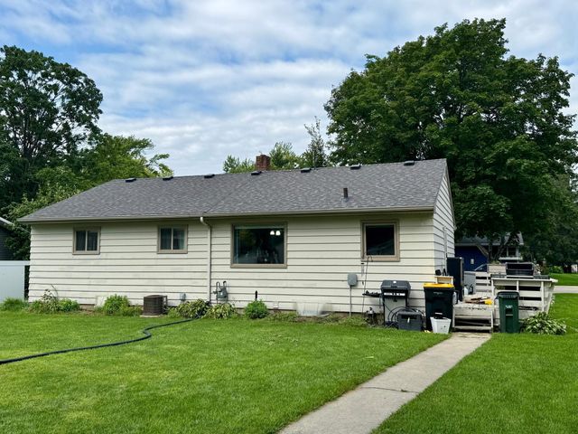 705 S 12th Street, Olivia, MN 56277