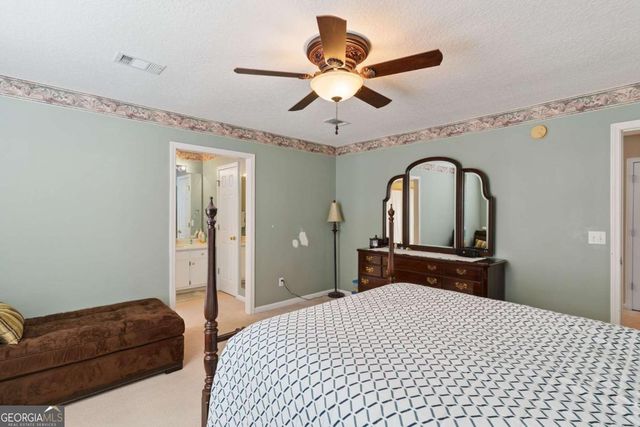 31 Deals Circle N, Woodbine, GA 31569