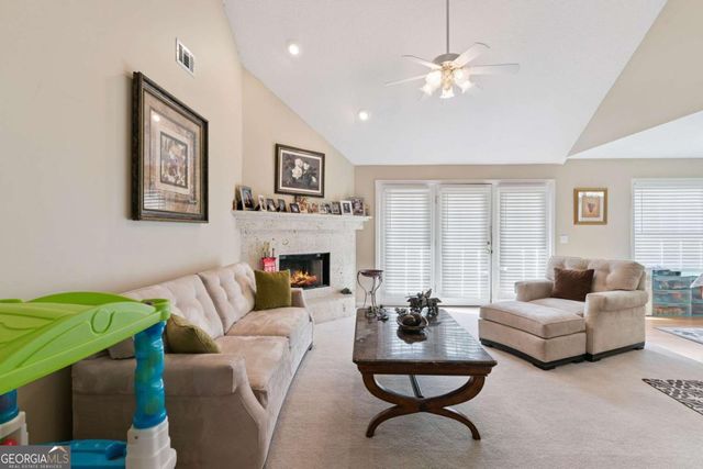 31 Deals Circle N, Woodbine, GA 31569