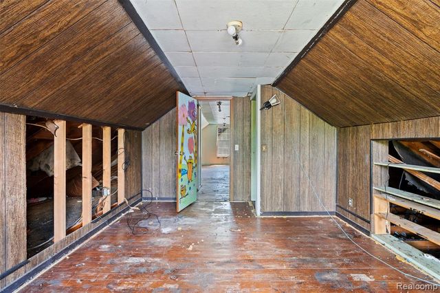 7700 Beachway Drive, Monroe, MI 48161