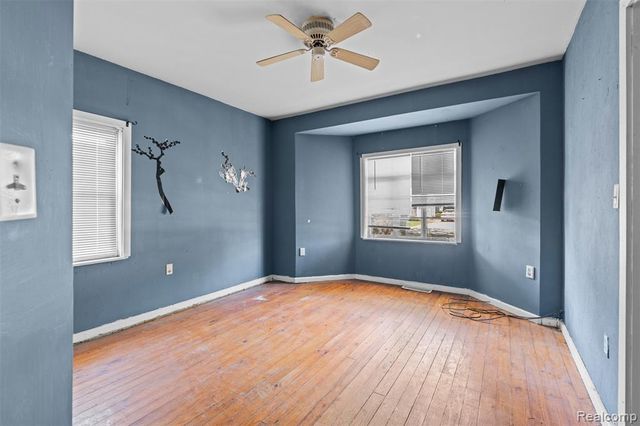 7700 Beachway Drive, Monroe, MI 48161