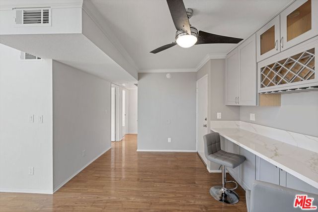 5325 Newcastle Avenue 312, Los Angeles, CA 91316