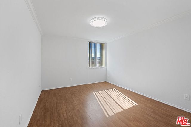 5325 Newcastle Avenue 312, Los Angeles, CA 91316