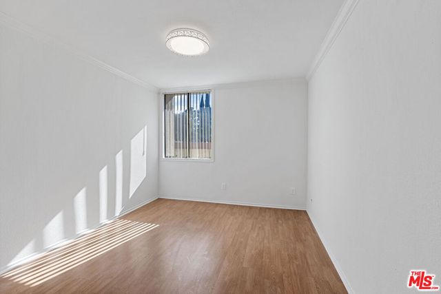 5325 Newcastle Avenue 312, Los Angeles, CA 91316
