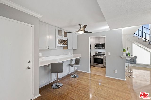 5325 Newcastle Avenue 312, Los Angeles, CA 91316