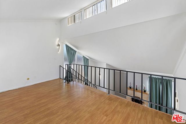 5325 Newcastle Avenue 312, Los Angeles, CA 91316
