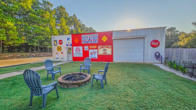 10813 County Road 446, Navasota, TX 77868