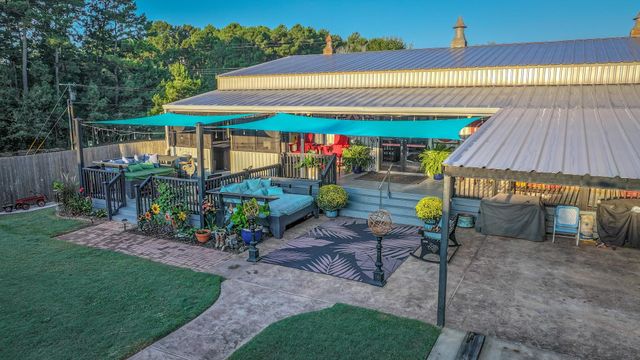 10813 County Road 446, Navasota, TX 77868