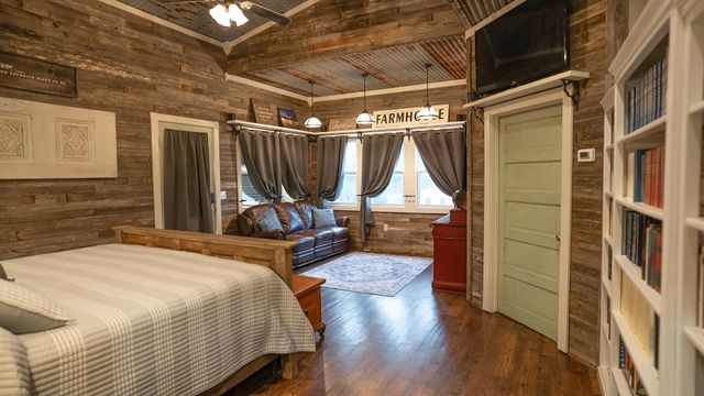 10813 County Road 446, Navasota, TX 77868