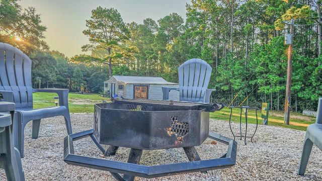 10813 County Road 446, Navasota, TX 77868